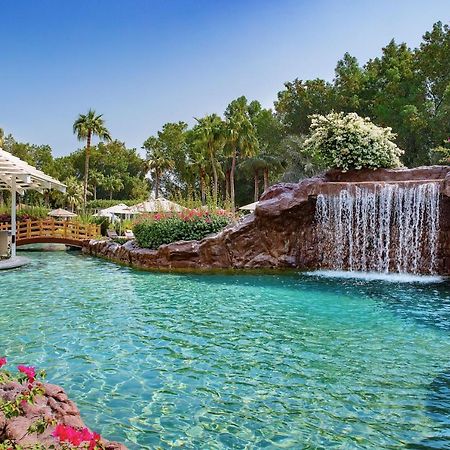 The Ritz-Carlton, Doha Hotel Exterior foto The Falls at Encore