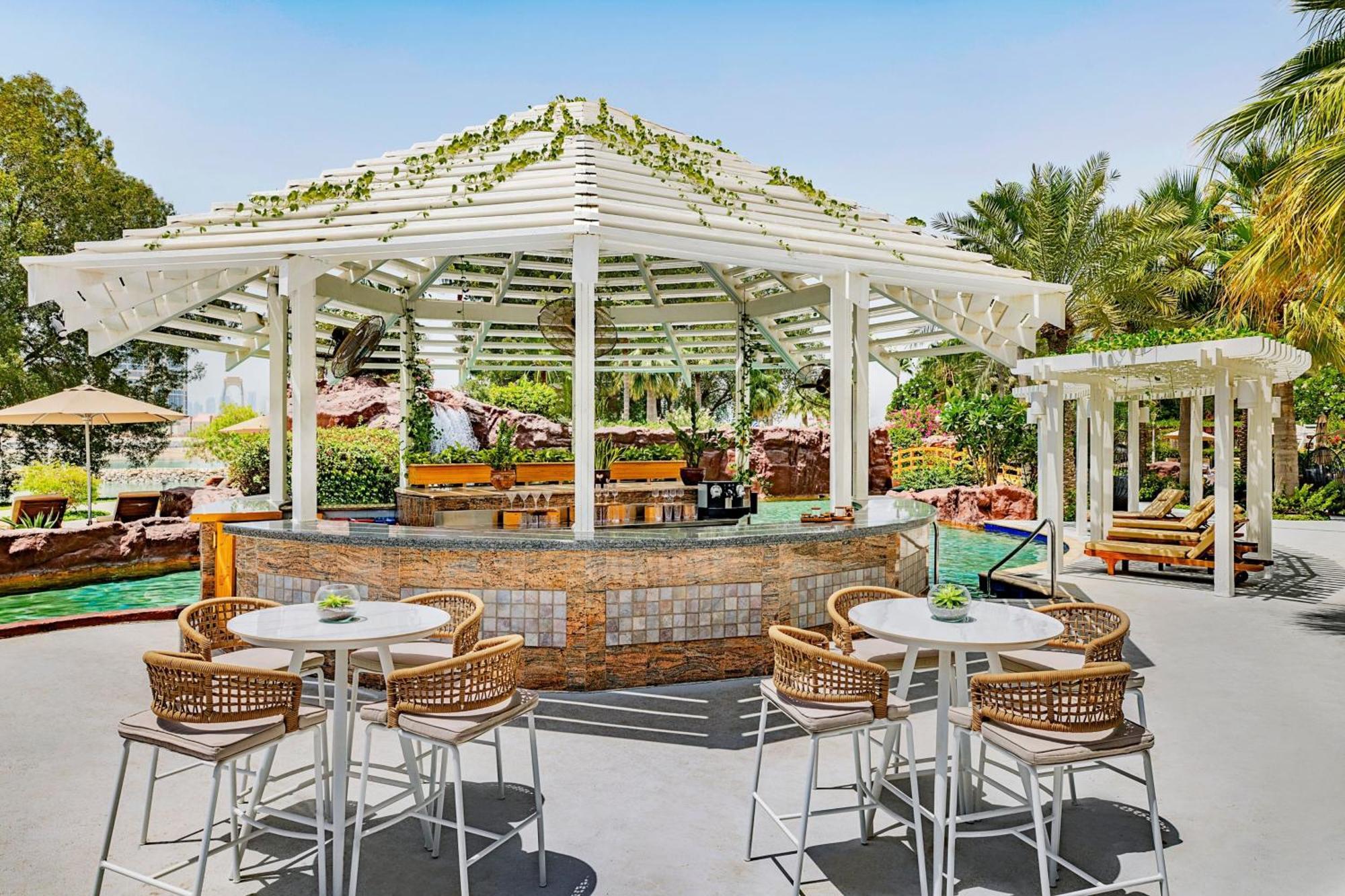 The Ritz-Carlton, Doha Hotel Exterior foto The Pool Bar