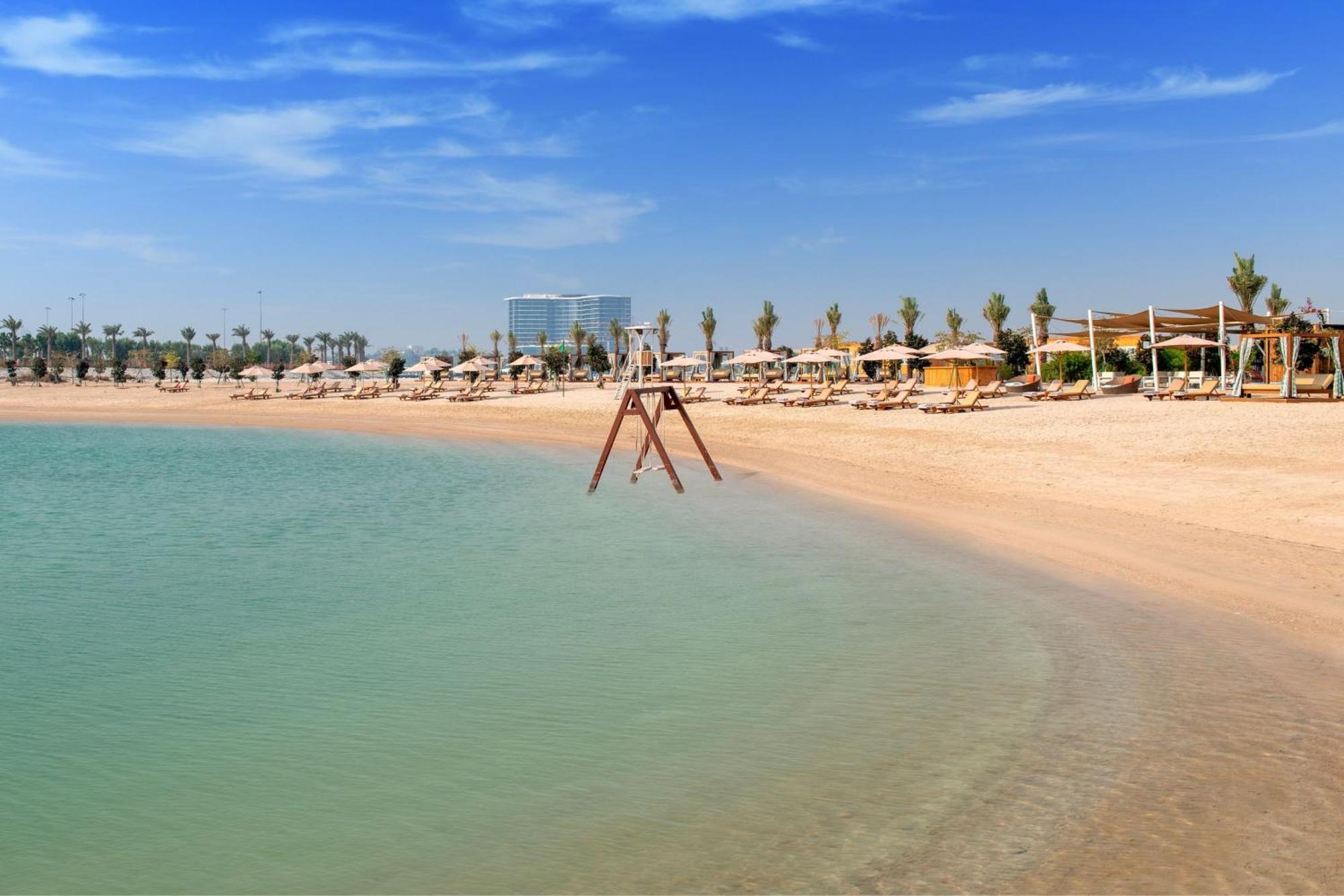 The Ritz-Carlton, Doha Hotel Exterior foto The beach at Jumeirah Beach Club