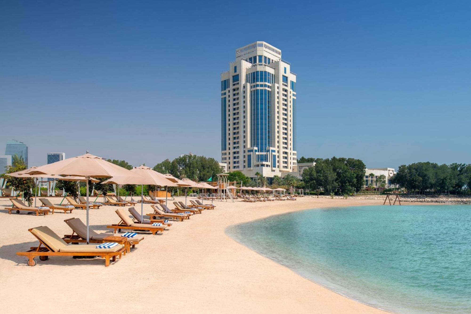 The Ritz-Carlton, Doha Hotel Exterior foto Beach at Jumeirah Beach Hotel
